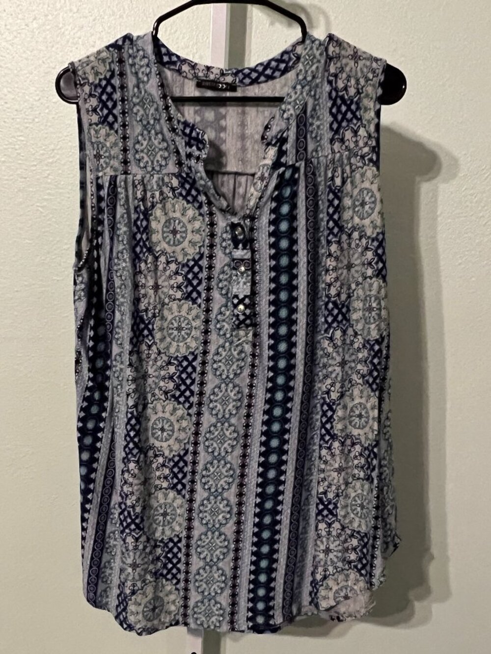Papermoon Blue Stretch Medallion Print Sleeveless Flowy Blouse SZ 2X